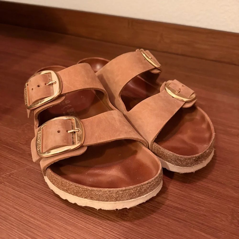 Birkenstock Tan Sandals with Gold Buckles - Picture 1 of 3